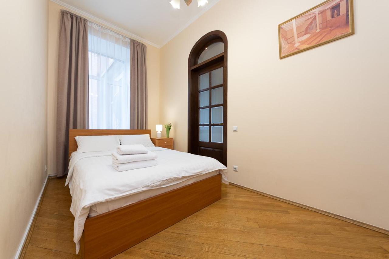 Apartament On Independence Square เคียฟ ภายนอก รูปภาพ