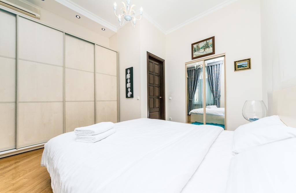 Apartament On Independence Square เคียฟ ภายนอก รูปภาพ