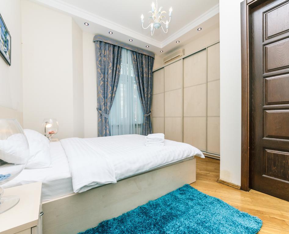 Apartament On Independence Square เคียฟ ภายนอก รูปภาพ